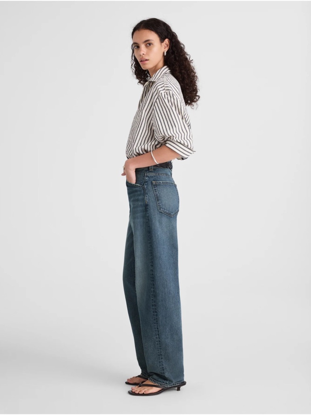 Madewell Balloon Jean in Greendale Wash - Picture 3 of 10